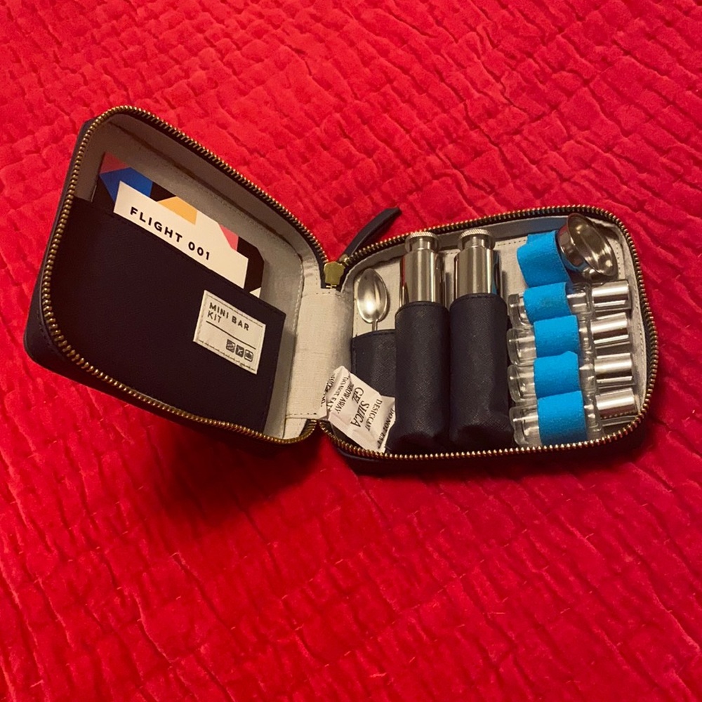 Travel mini bar kit